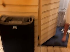 Risky fuck-a-thon with a stranger in a sauna