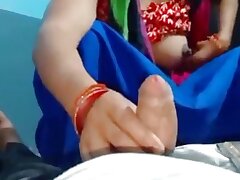 Bhabhi ka boobs dudh nikal raha chodne