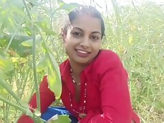 Cheating the sister-in-law working on the farm by luring money In hindi voice