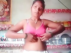 Desi Bhabhi Record Her Naked Selfie